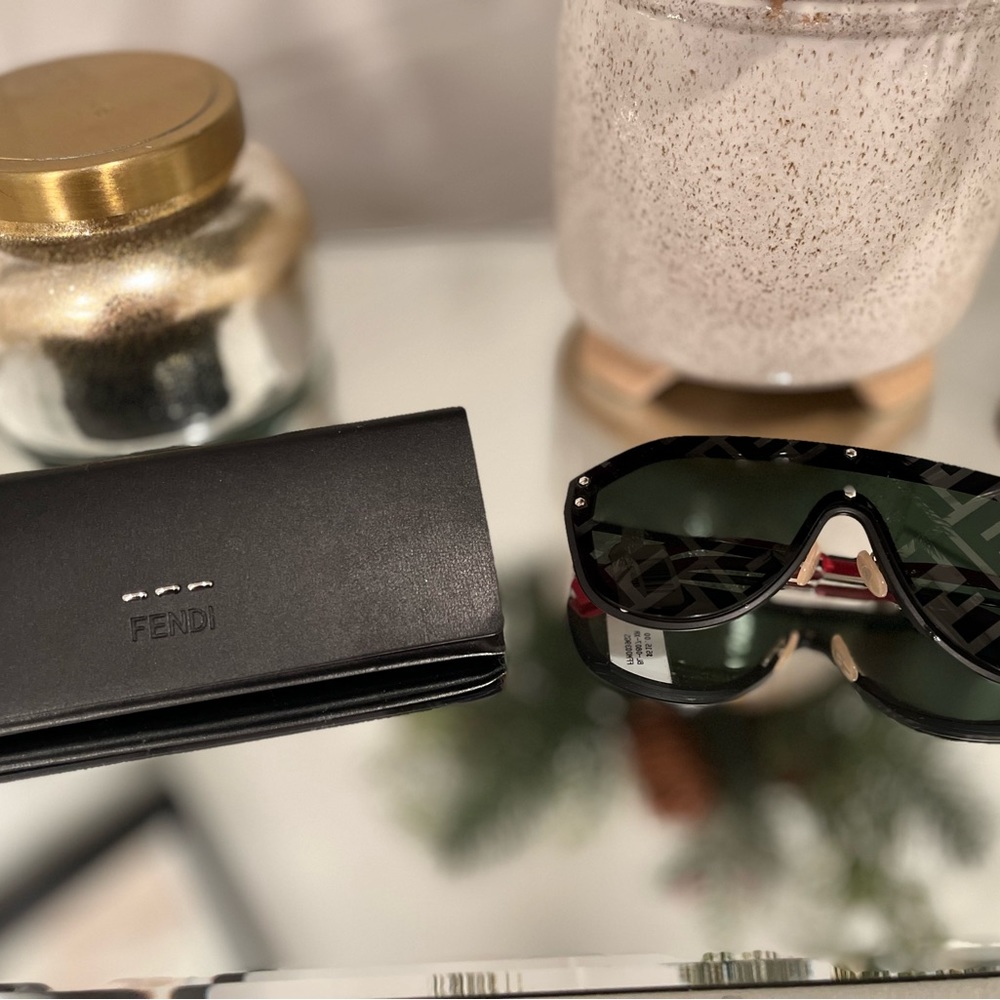UNISEX Fendi sunglasses